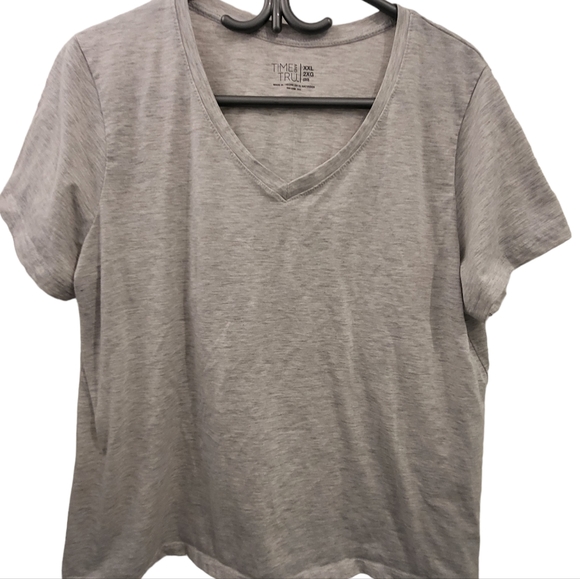 4 XXL Womens Tees - Picture 8 of 9